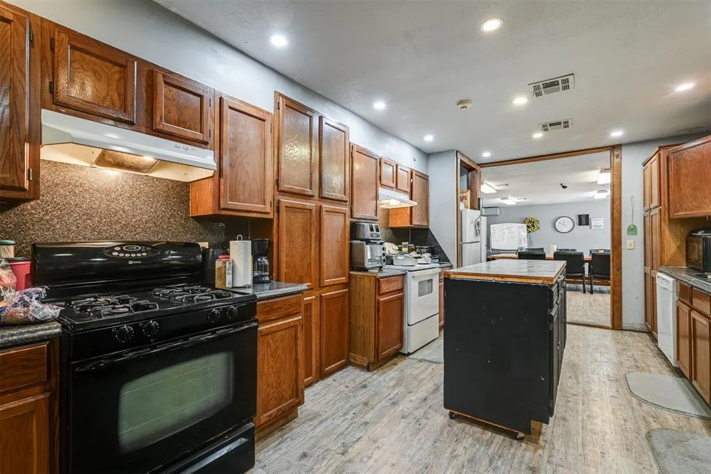Photo 26 — 908 E 12th Avenue, Stillwater, OK 74074