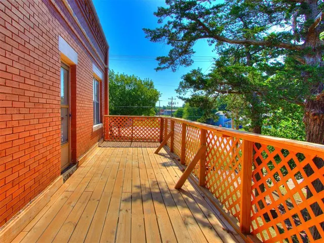 Photo 5 — 316 W Vilas Avenue, Guthrie, OK 73044