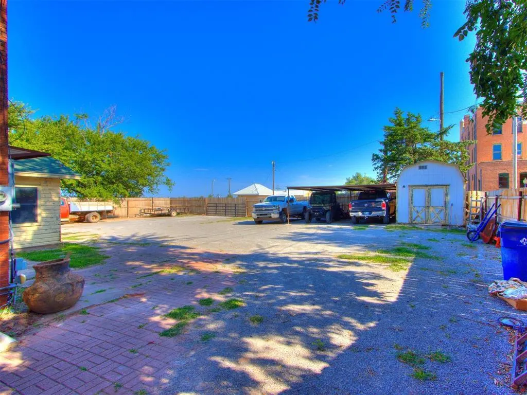 Photo 46 — 316 W Vilas Avenue, Guthrie, OK 73044