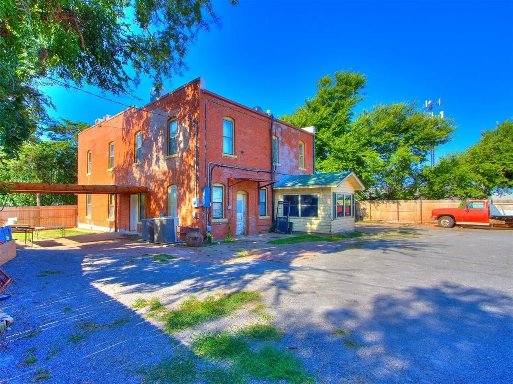 Photo 48 — 316 W Vilas Avenue, Guthrie, OK 73044