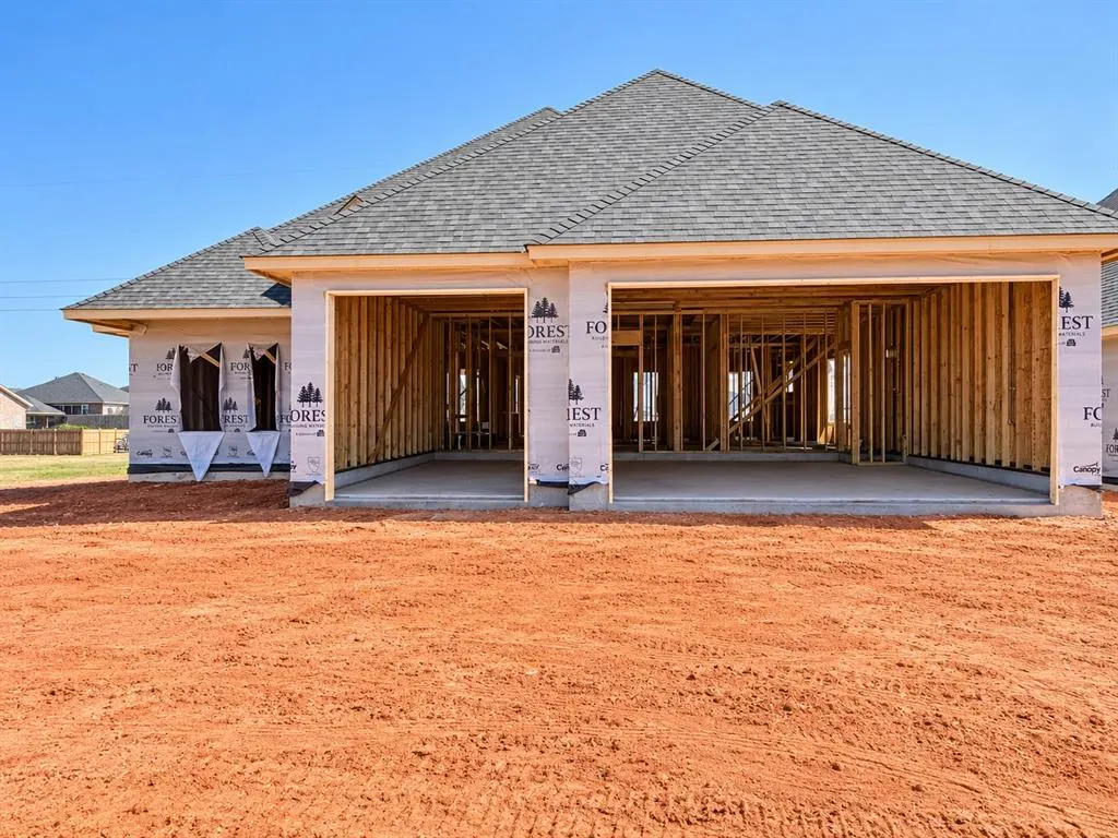 Photo 2 — 15500 Addison Lane, Edmond, OK 73013