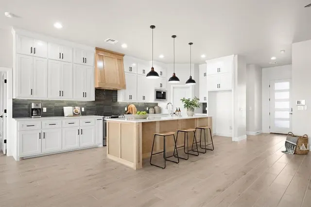 Photo 5 — 15500 Addison Lane, Edmond, OK 73013