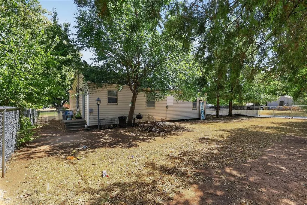 Photo 31 — 1728 S 20th Street, Chickasha, OK 73018