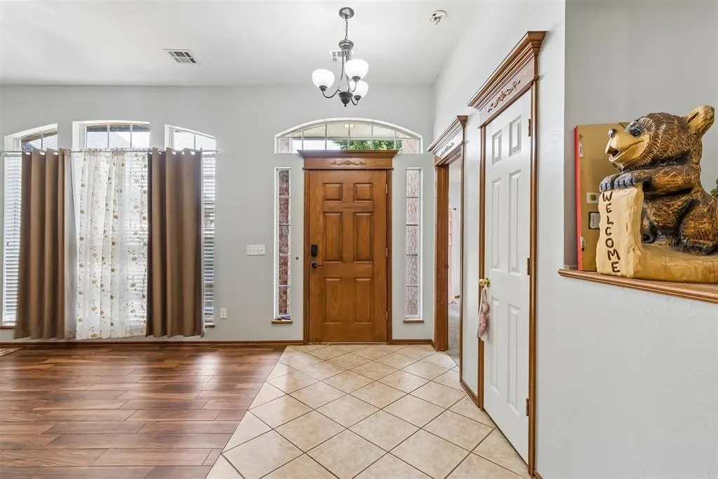 Photo 4 — 8212 NW 83rd Street, Oklahoma City, OK 73132