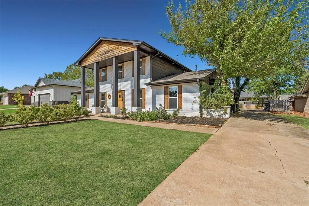 Photo 2 — 13401 Inverness Avenue, Oklahoma City, OK 73120
