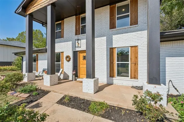 Photo 3 — 13401 Inverness Avenue, Oklahoma City, OK 73120