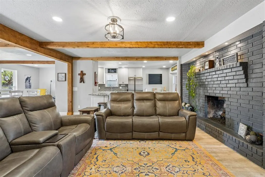 Photo 6 — 13401 Inverness Avenue, Oklahoma City, OK 73120