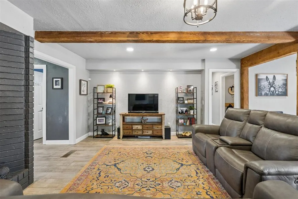 Photo 8 — 13401 Inverness Avenue, Oklahoma City, OK 73120