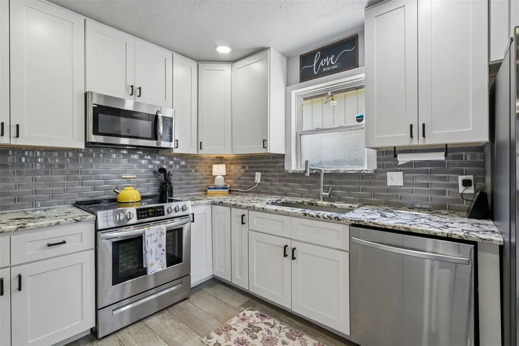Photo 13 — 13401 Inverness Avenue, Oklahoma City, OK 73120