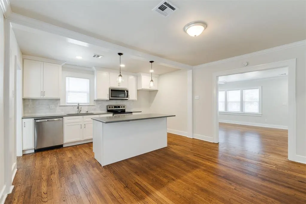 Photo 8 — 1720 NW 21 Street, Oklahoma City, OK 73106