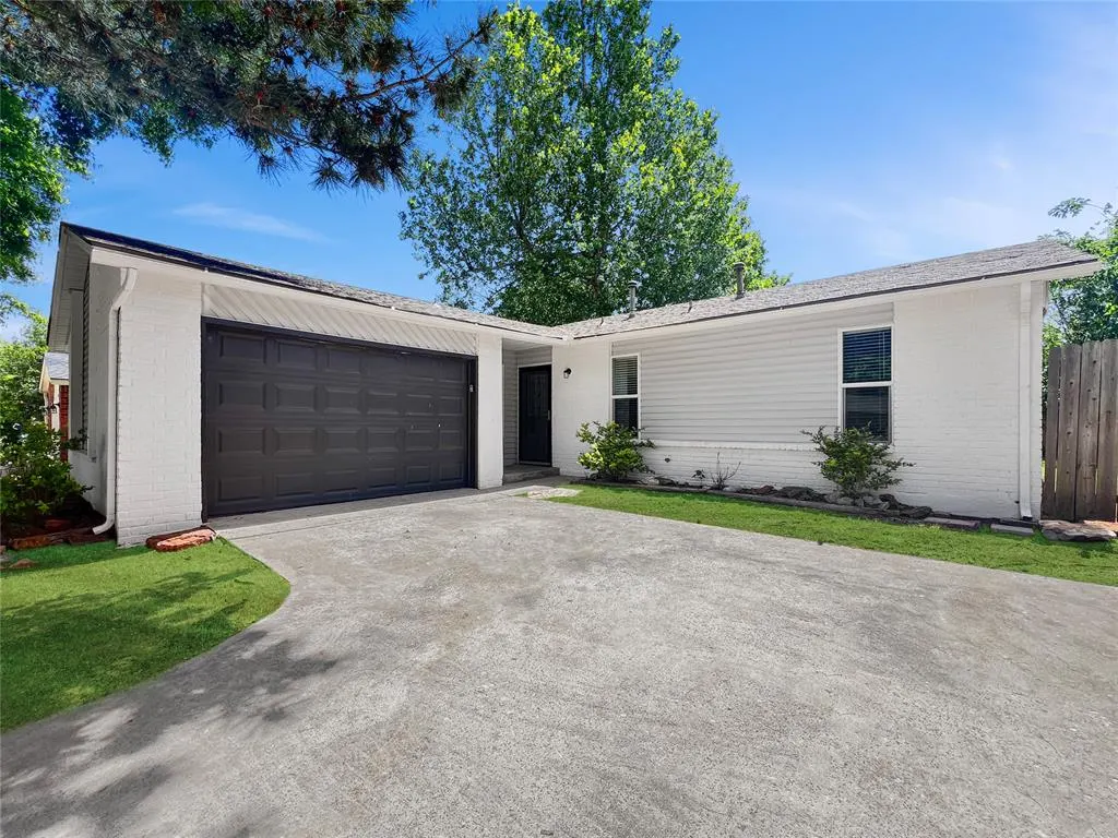 Front exterior — 238 W Apple Branch Way, Mustang, OK 73064