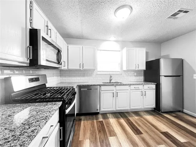 Photo 6 — 238 W Apple Branch Way, Mustang, OK 73064