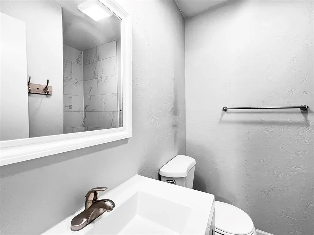Photo 9 — 238 W Apple Branch Way, Mustang, OK 73064