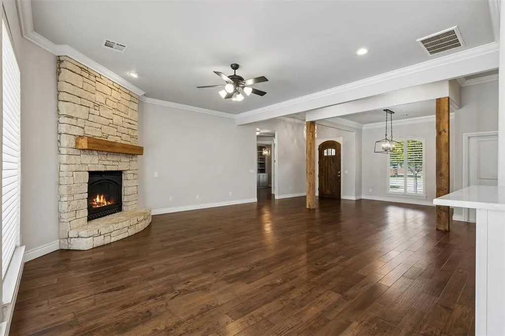 Photo 8 — 1300 Redbud Court, Moore, OK 73160
