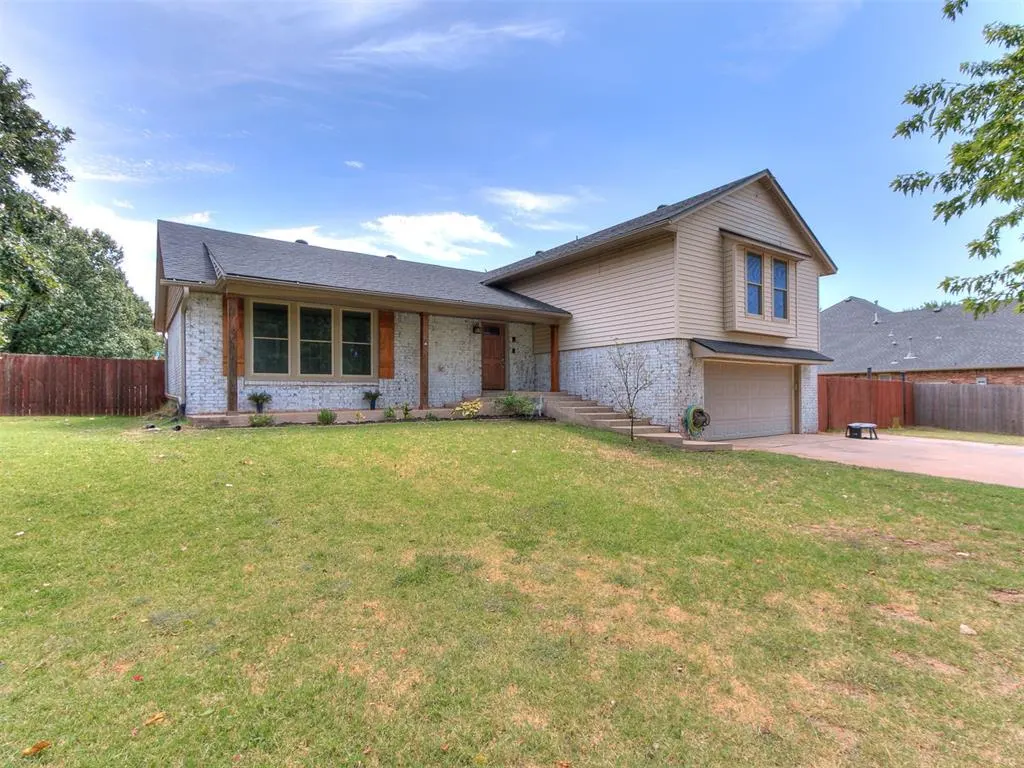 Photo 2 — 7916 Chukar Road, Yukon, OK 73099