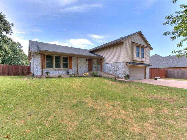 Photo 2 — 7916 Chukar Road, Yukon, OK 73099