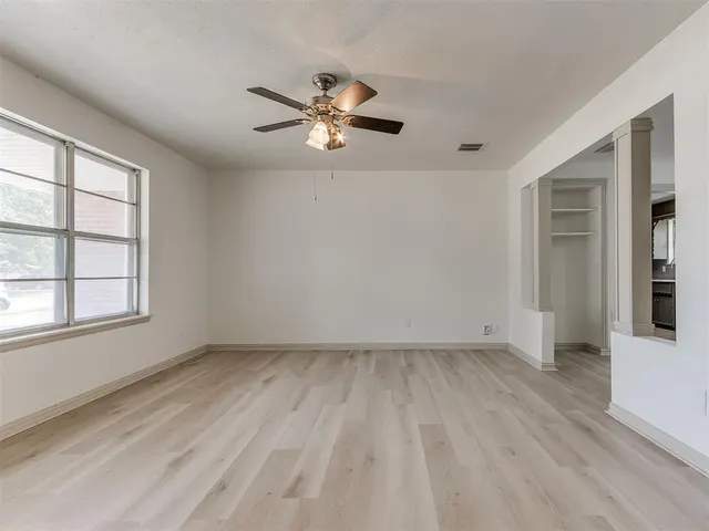 Photo 7 — 3220 Hilltop Road, Midwest City, OK 73110