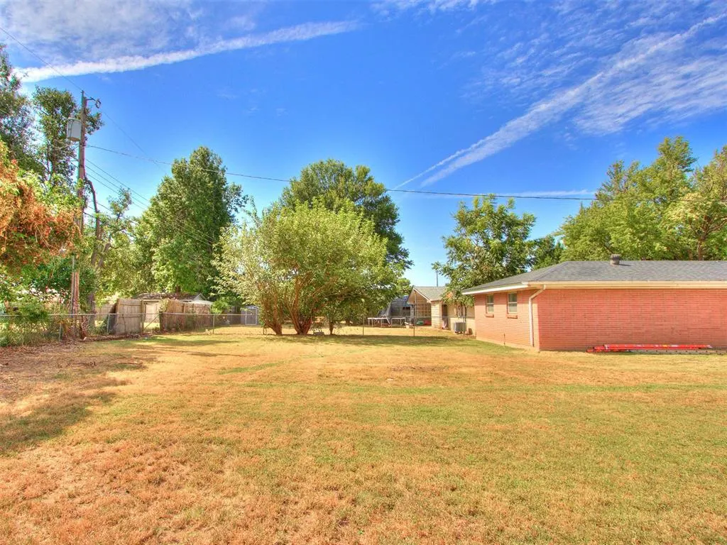 Photo 38 — 3220 Hilltop Road, Midwest City, OK 73110