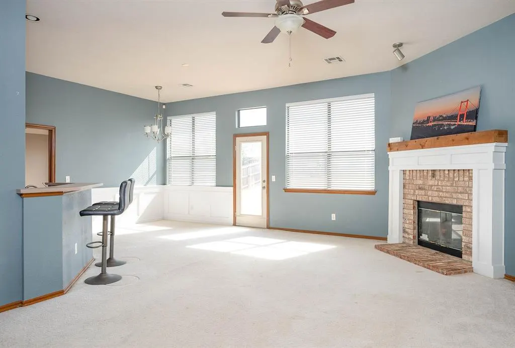 Photo 4 — 213 Sandstone Drive, Norman, OK 73071