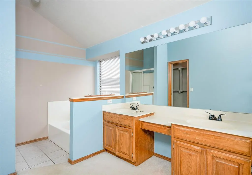 Photo 18 — 213 Sandstone Drive, Norman, OK 73071