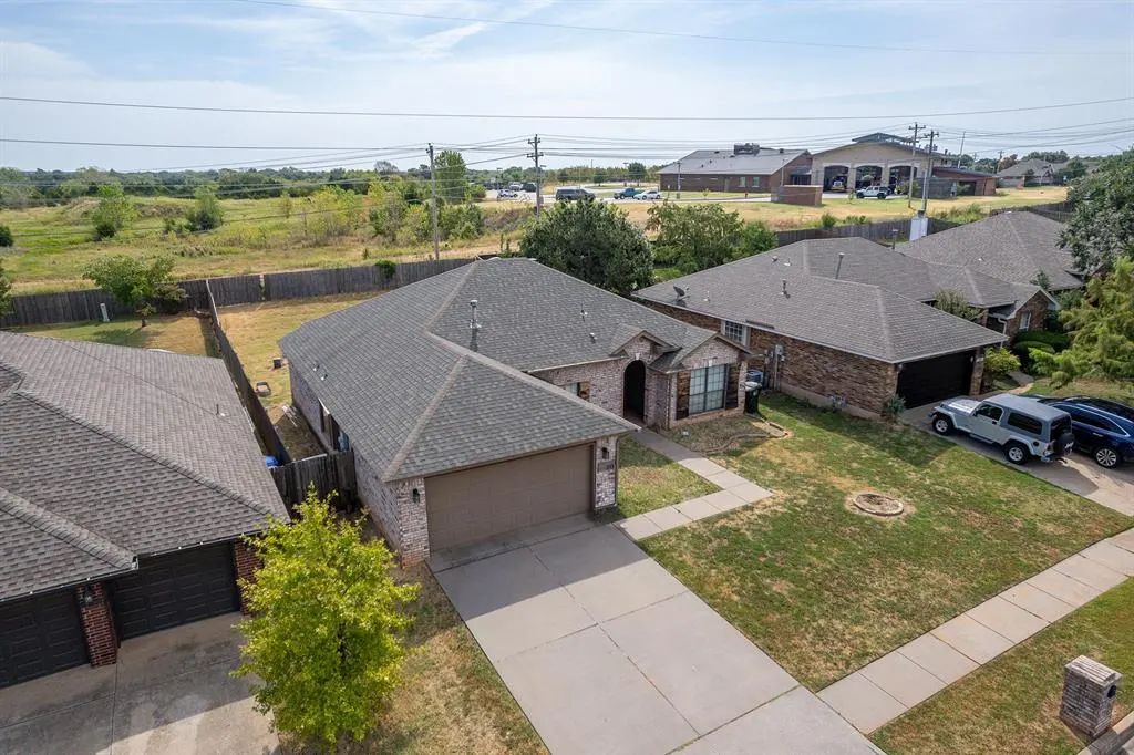 Photo 33 — 213 Sandstone Drive, Norman, OK 73071
