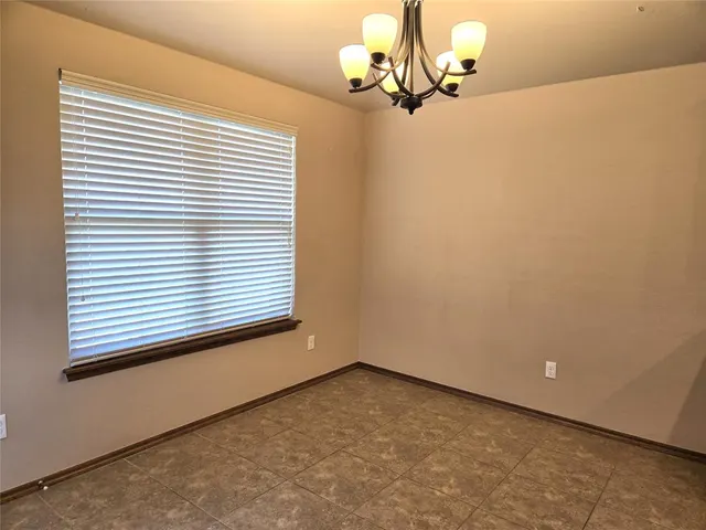 Photo 6 — 221 SW 148th Street, Oklahoma City, OK 73170
