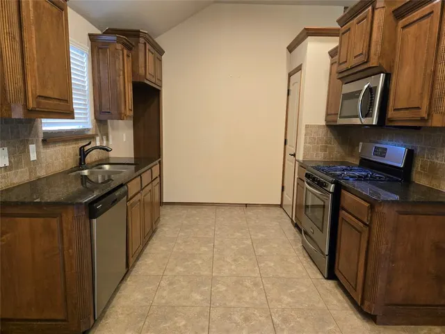 Photo 7 — 221 SW 148th Street, Oklahoma City, OK 73170