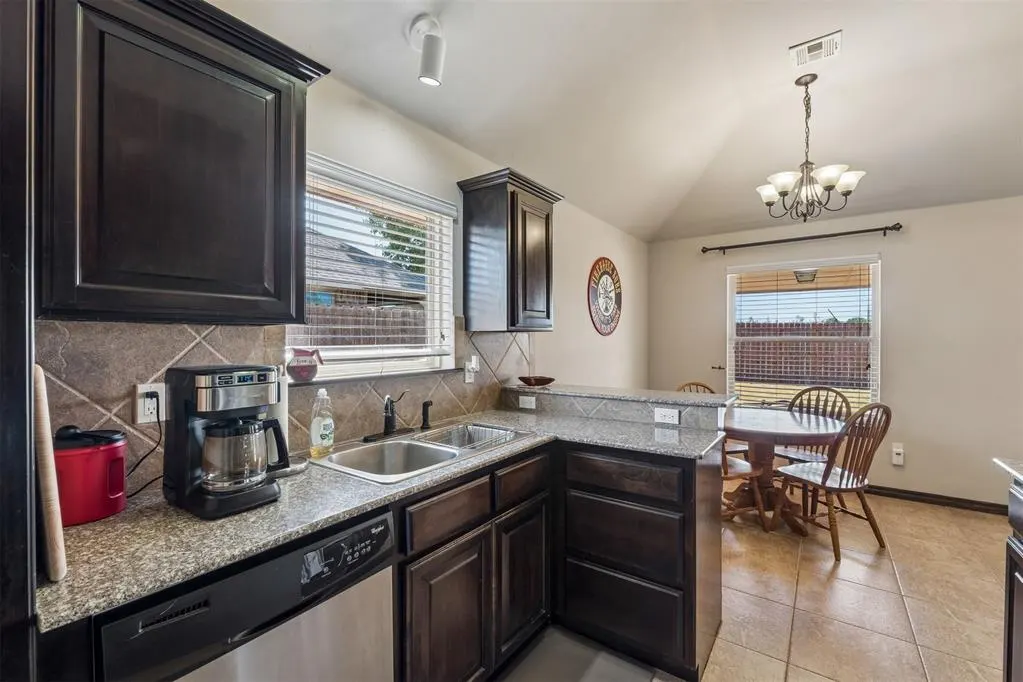 Photo 21 — 10628 SW 36th Street, Yukon, OK 73099