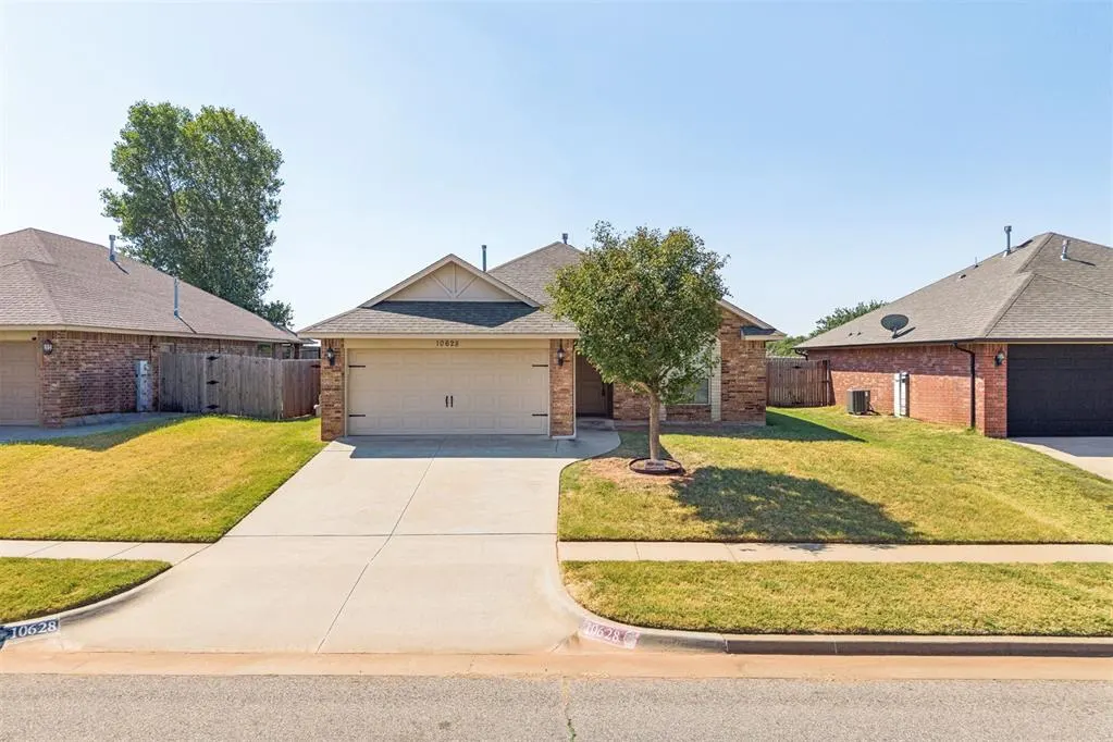 Photo 41 — 10628 SW 36th Street, Yukon, OK 73099