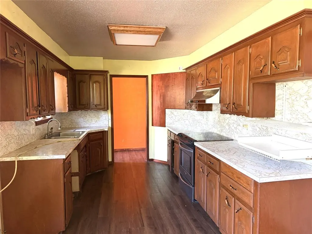 Photo 8 — 14774 NE 36th Street, Choctaw, OK 73020