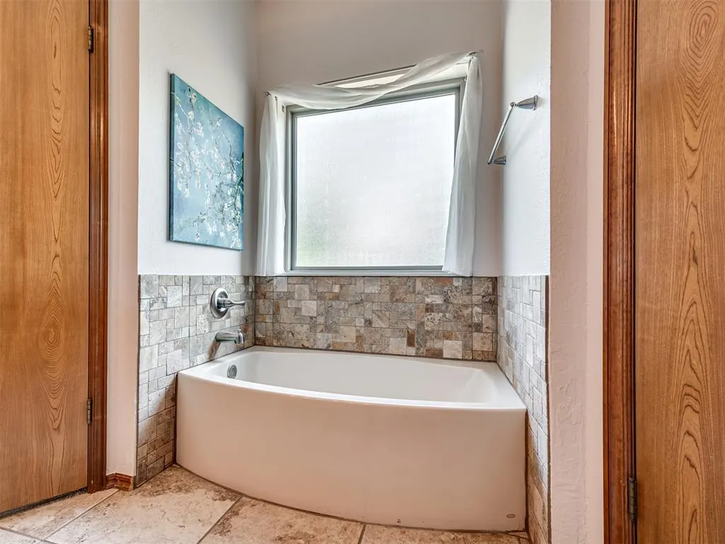 Photo 25 — 14268 Whippoorwill Vista, Choctaw, OK 73020