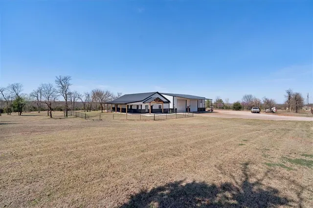 Photo 2 — 26115 Lazy D Drive, Blanchard, OK 73010