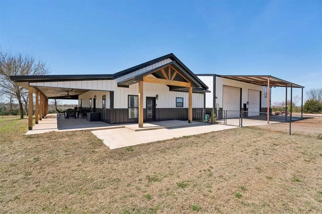 Photo 4 — 26115 Lazy D Drive, Blanchard, OK 73010