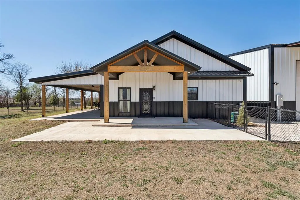 Photo 5 — 26115 Lazy D Drive, Blanchard, OK 73010