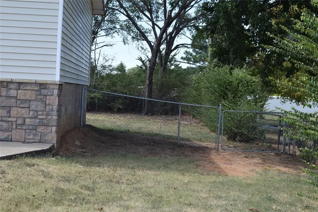 Photo 5 — 428599 Texanna Road, Porum, OK 74455