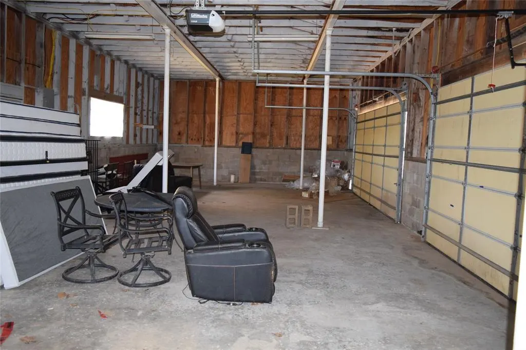 Photo 18 — 428599 Texanna Road, Porum, OK 74455