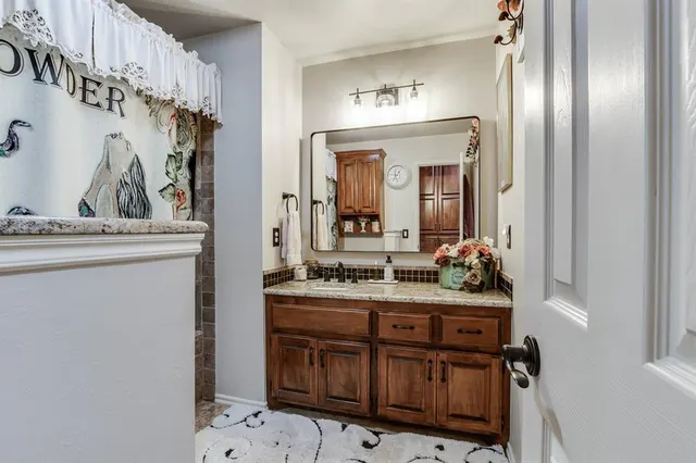 Photo 7 — 13400 Lakeshore Drive, Piedmont, OK 73078
