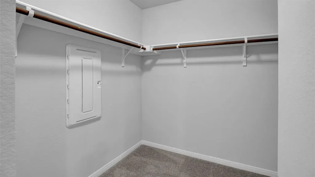 Photo 10 — 10525 Red Thistle Drive, Oklahoma City, OK 73114