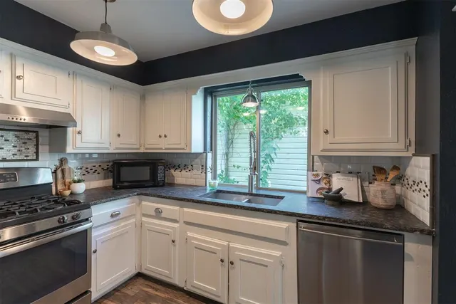 Photo 3 — 10511 White Oak Canyon Road, Oklahoma City, OK 73162