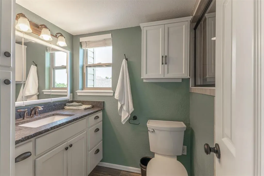 Photo 11 — 10511 White Oak Canyon Road, Oklahoma City, OK 73162