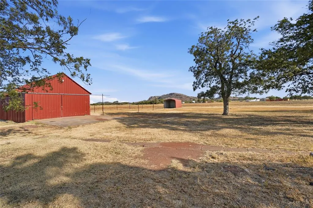 Photo 29 — 725 W Broadway Street, Mountain Park, OK 73552