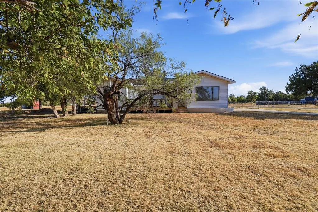 Photo 31 — 725 W Broadway Street, Mountain Park, OK 73552