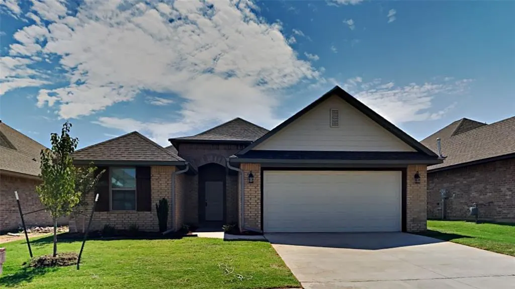 Photo 2 — 10520 NW 41st Street, Yukon, OK 73099