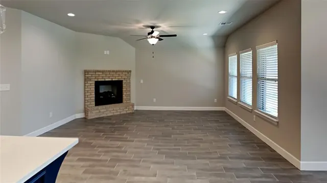 Photo 6 — 10520 NW 41st Street, Yukon, OK 73099