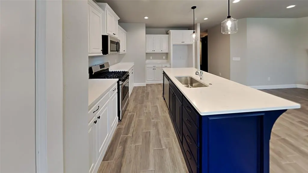 Photo 8 — 10520 NW 41st Street, Yukon, OK 73099