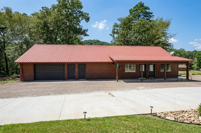 Photo 3 — 8041 N Us Highway 259, Broken Bow, OK 74728