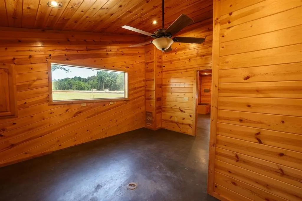 Photo 21 — 8041 N Us Highway 259, Broken Bow, OK 74728