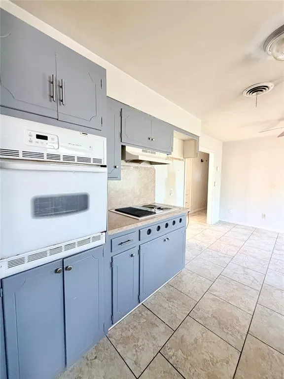 Photo 6 — 1029 W Peebly Drive, Oklahoma City, OK 73110