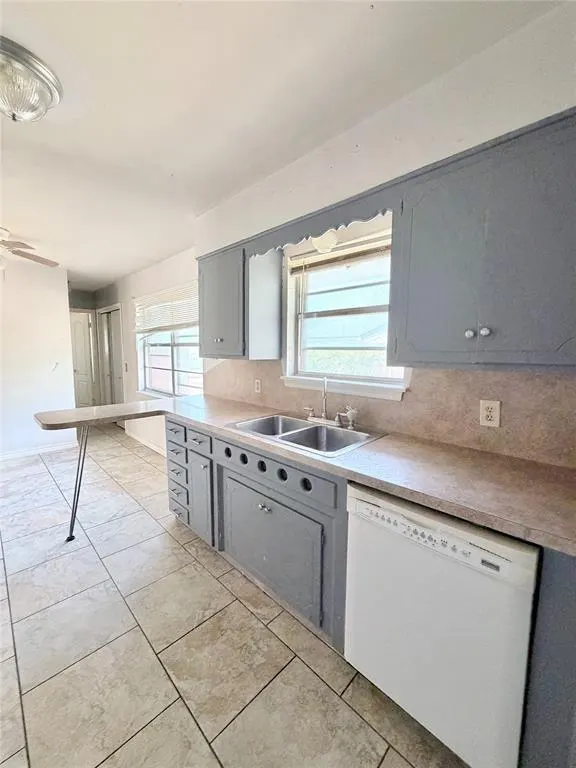 Photo 7 — 1029 W Peebly Drive, Oklahoma City, OK 73110