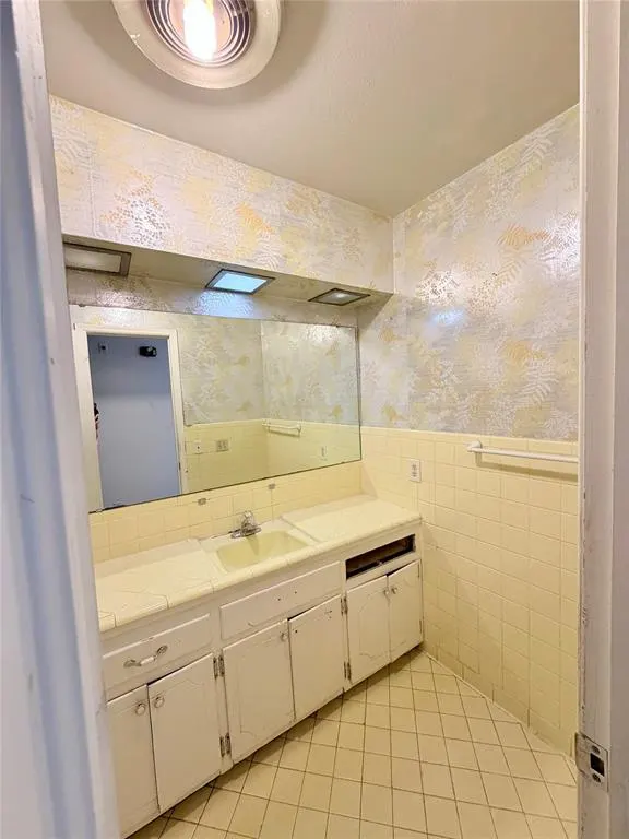 Photo 14 — 1029 W Peebly Drive, Oklahoma City, OK 73110